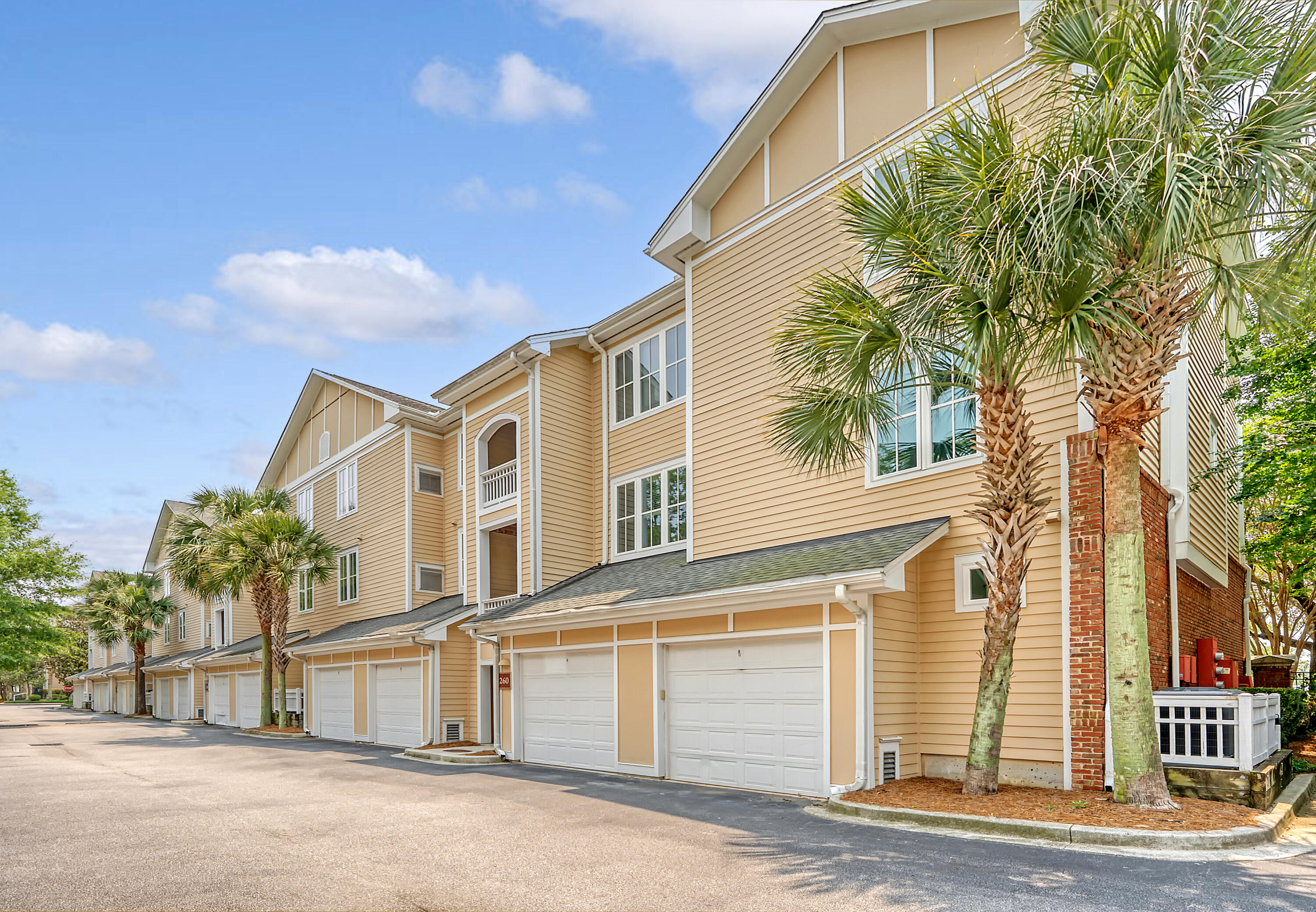 260 Seven Farms Drive # 306