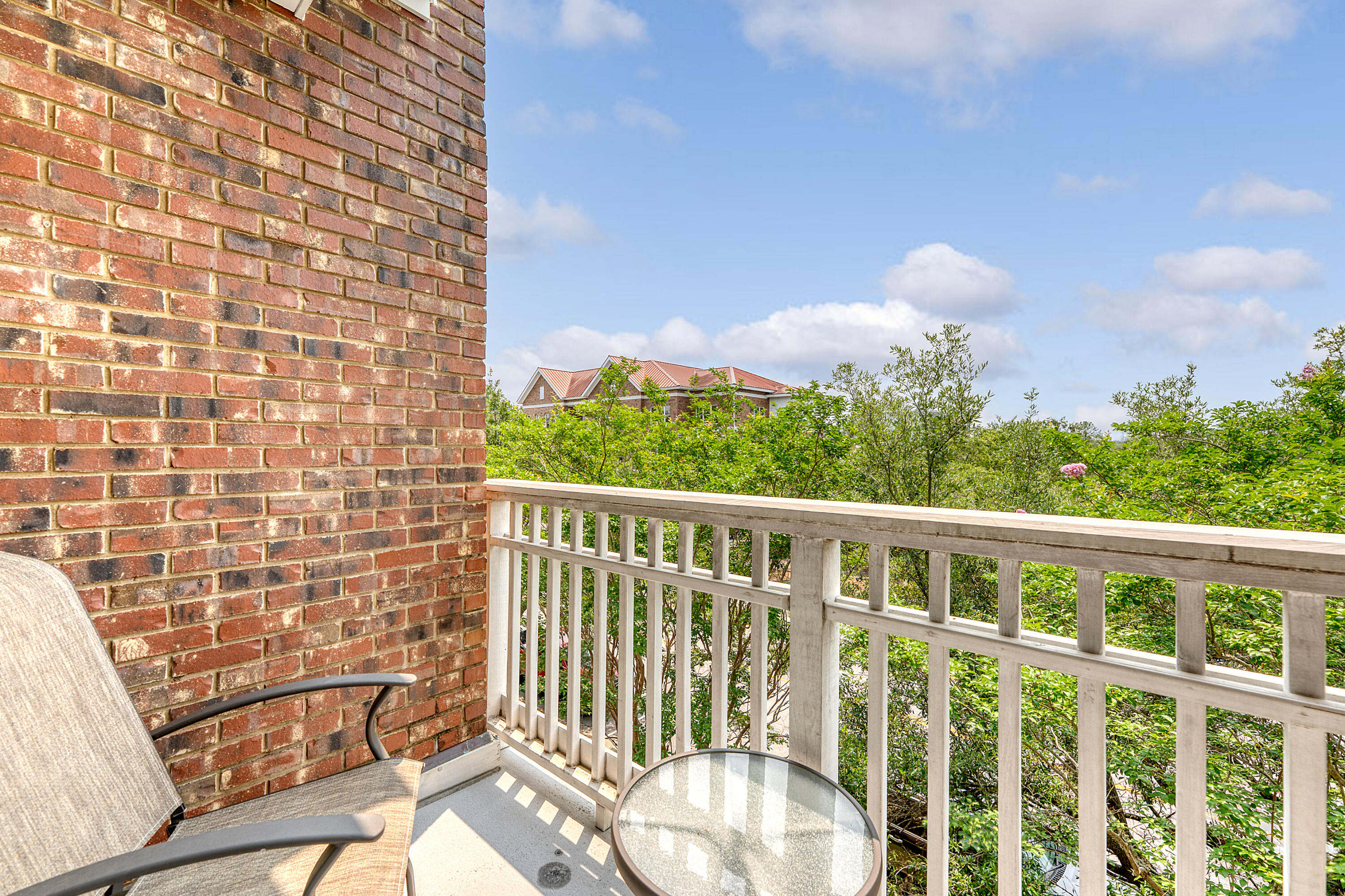 260 Seven Farms Drive # 306
