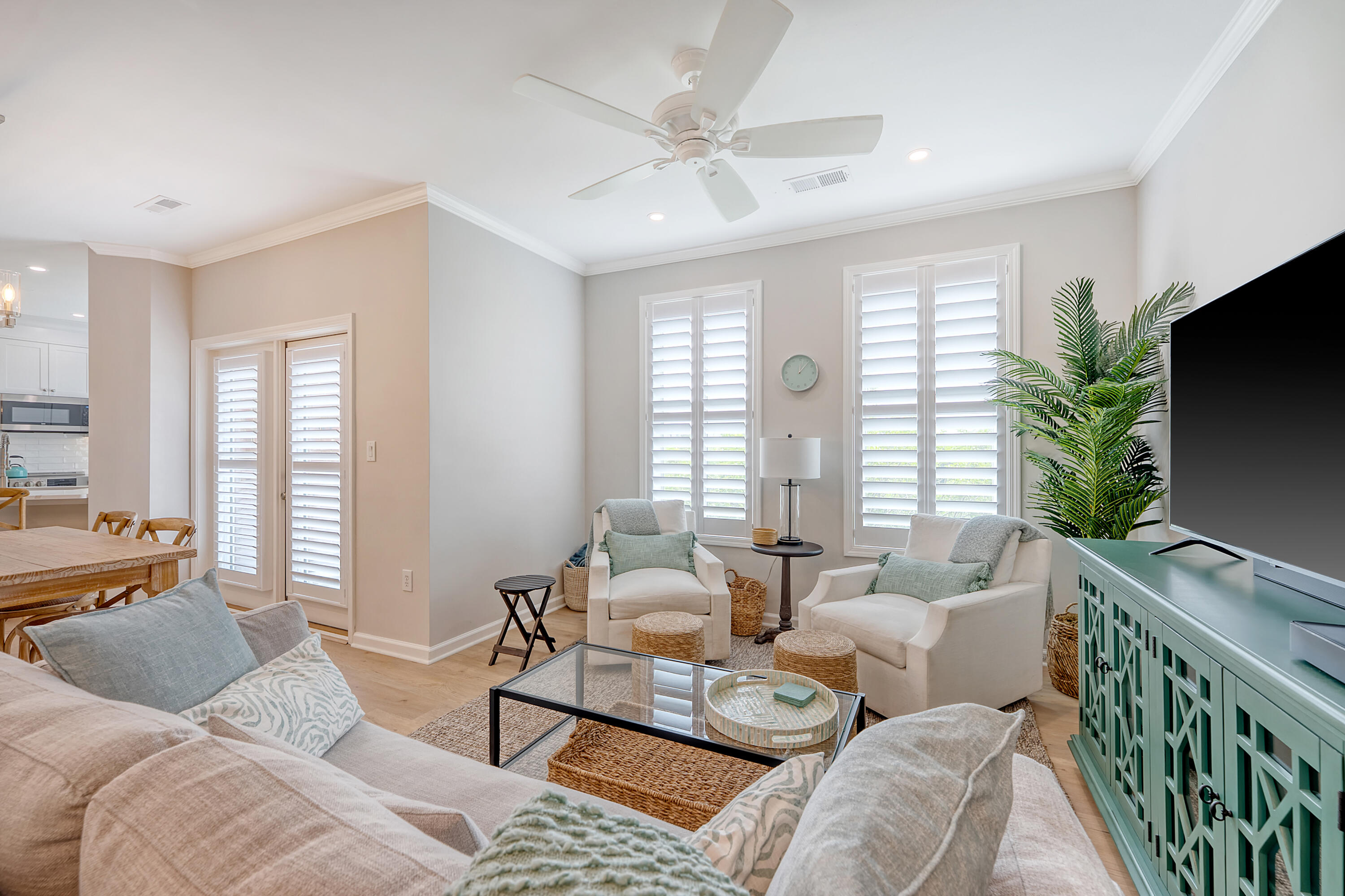 260 Seven Farms Drive # 306