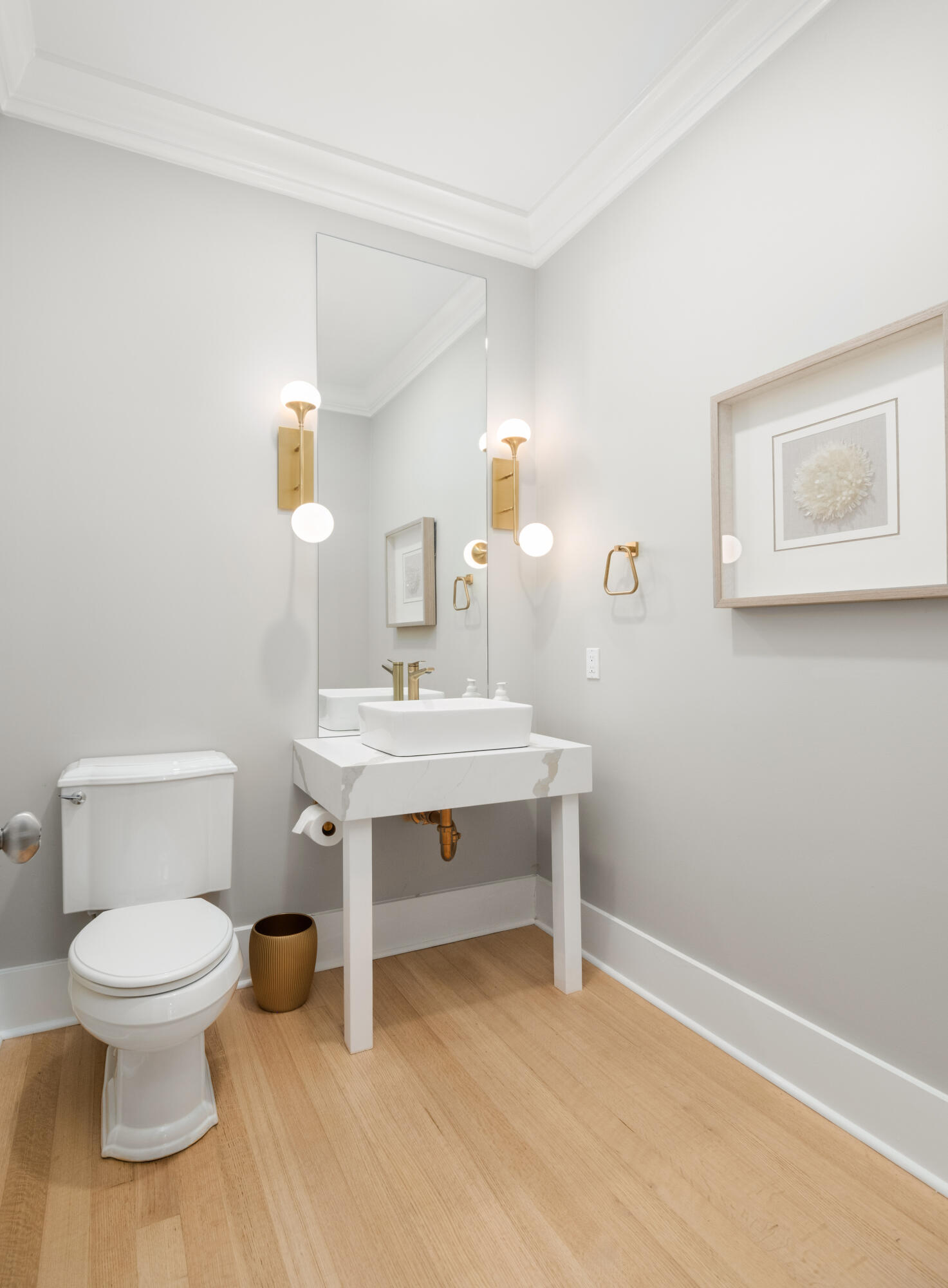 144 Fairbanks Oak Alley # 2b