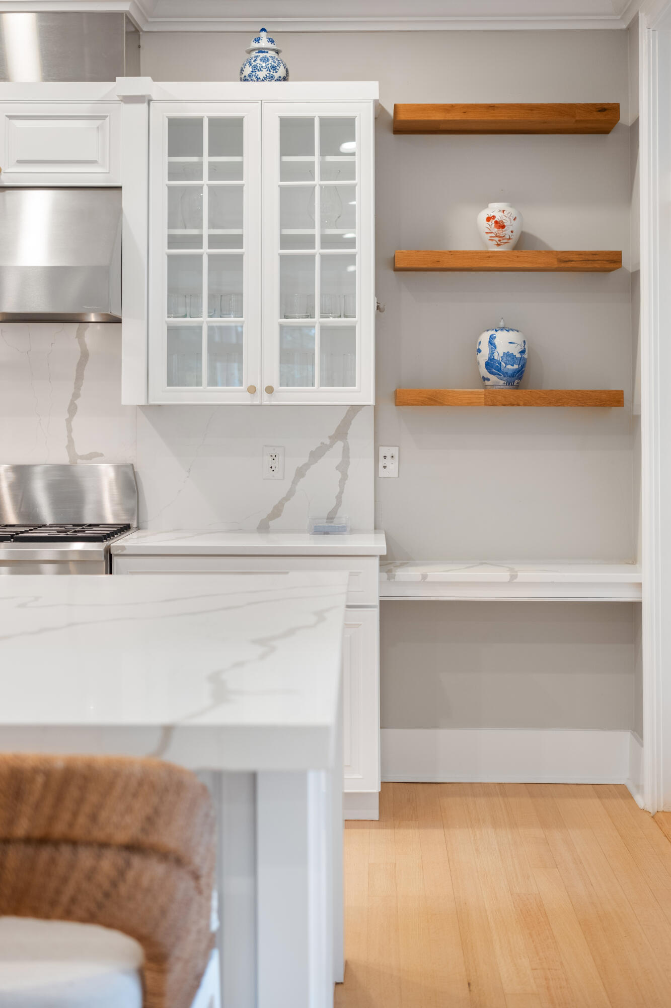 144 Fairbanks Oak Alley # 2b