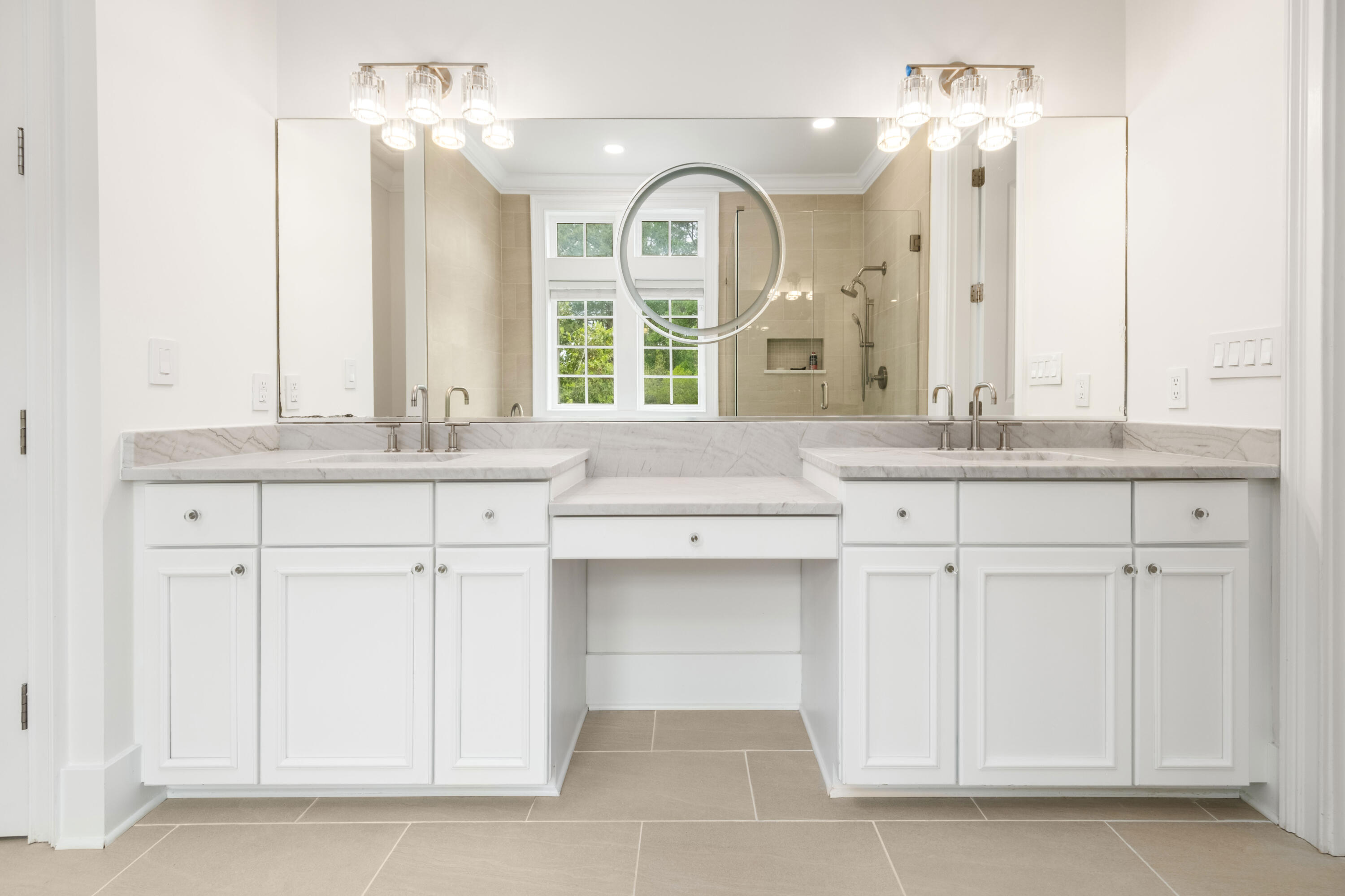 144 Fairbanks Oak Alley # 2b