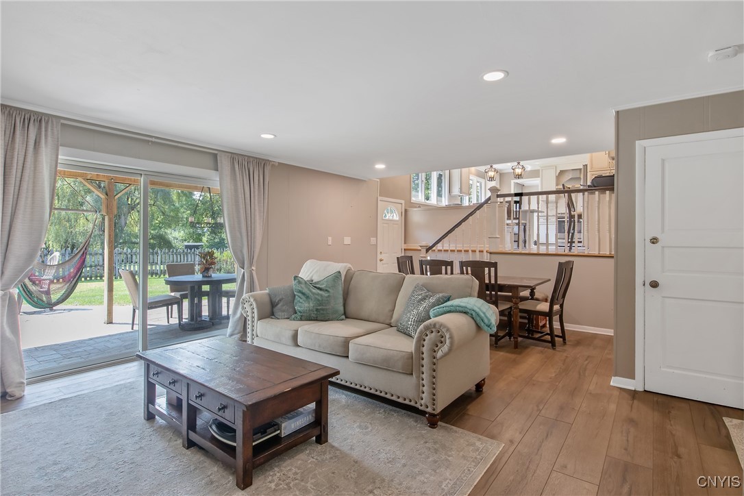 6826 Dutch Hill Road