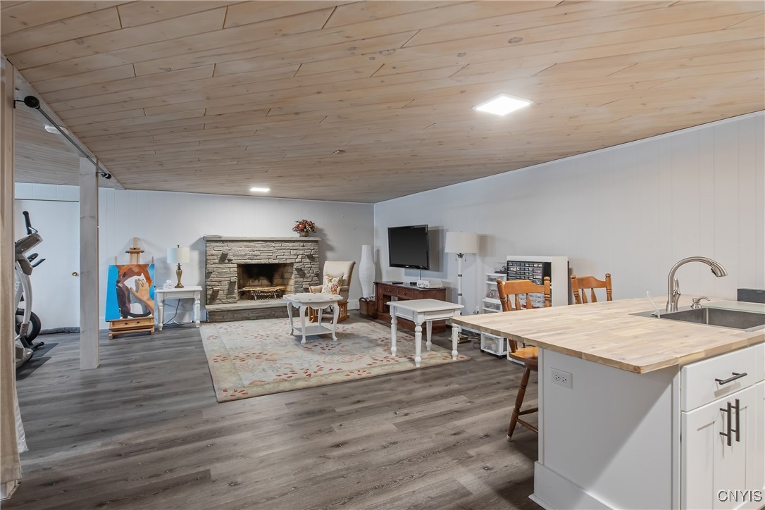 6826 Dutch Hill Road