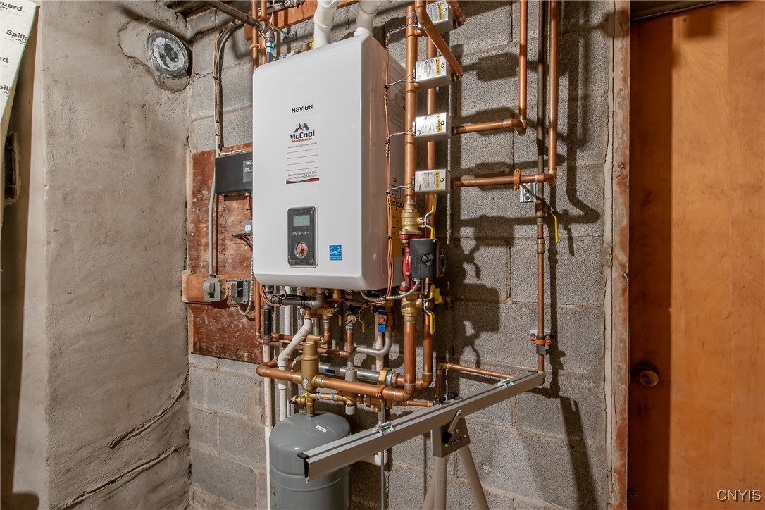 6826 Dutch Hill Road