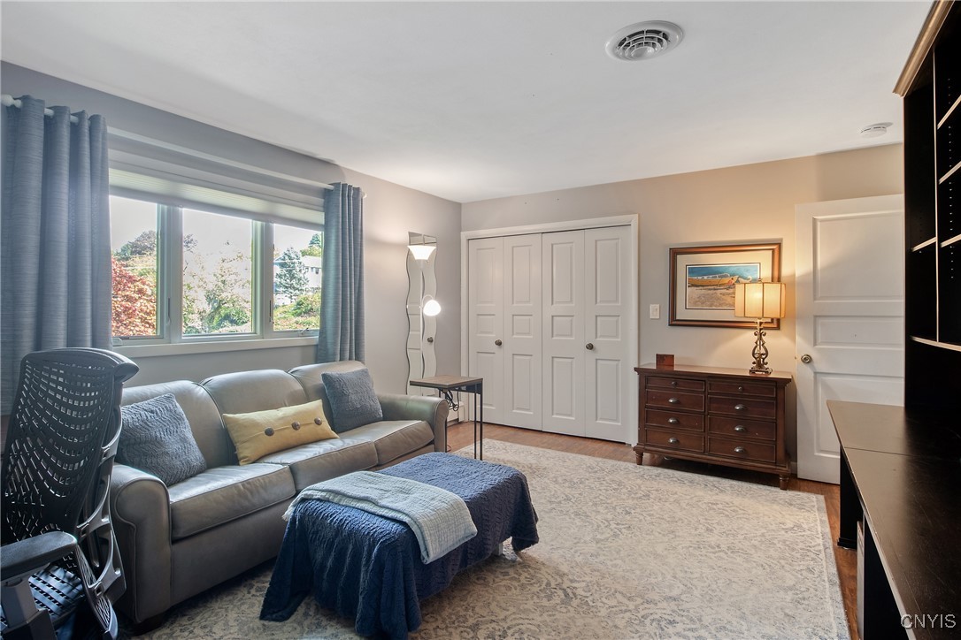 6826 Dutch Hill Road