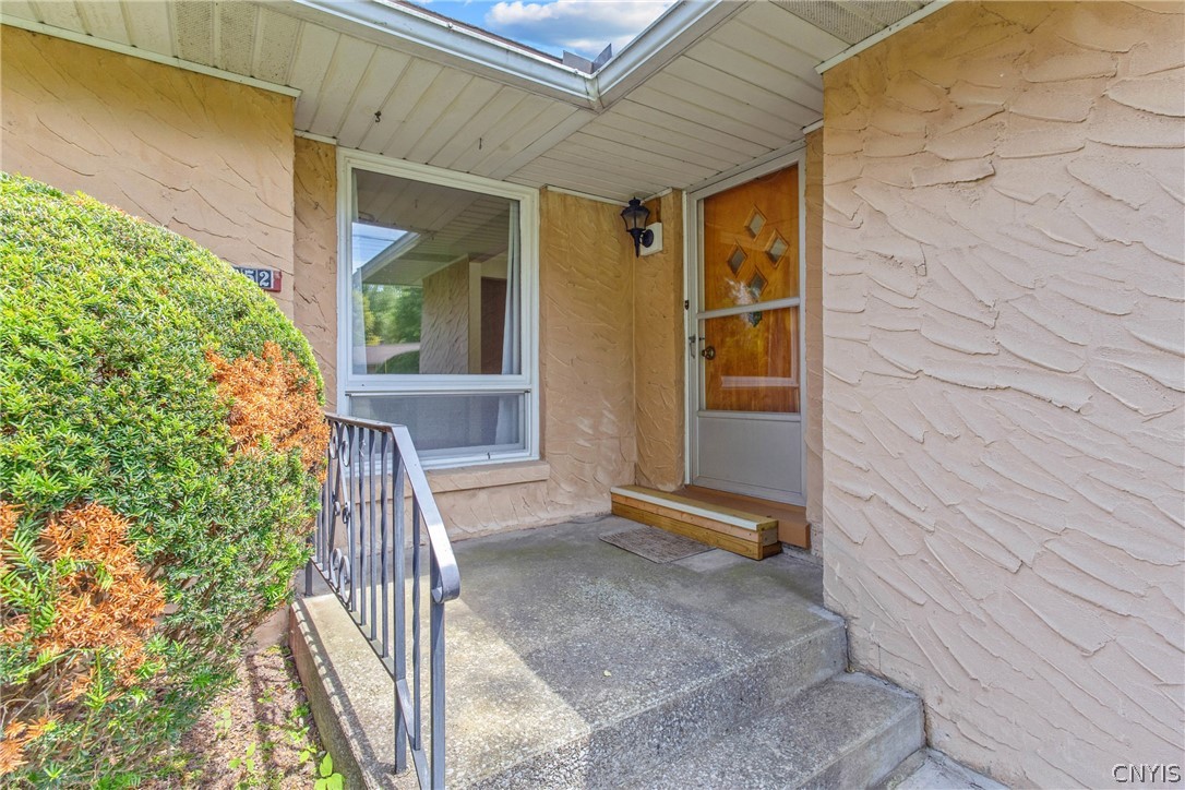 8252 Maple Road