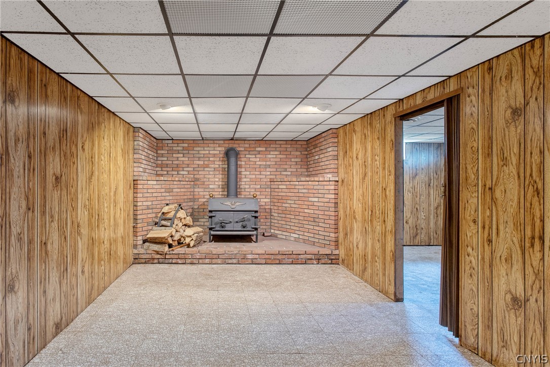 8252 Maple Road