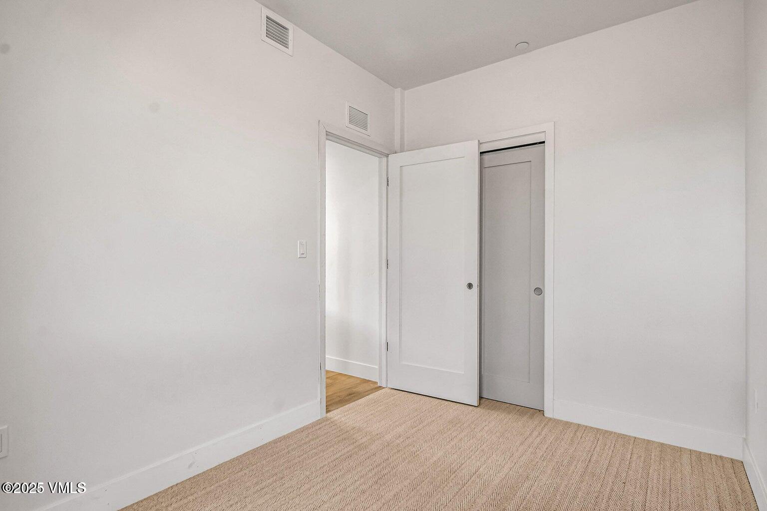 91 Mount Hope Circle, E101