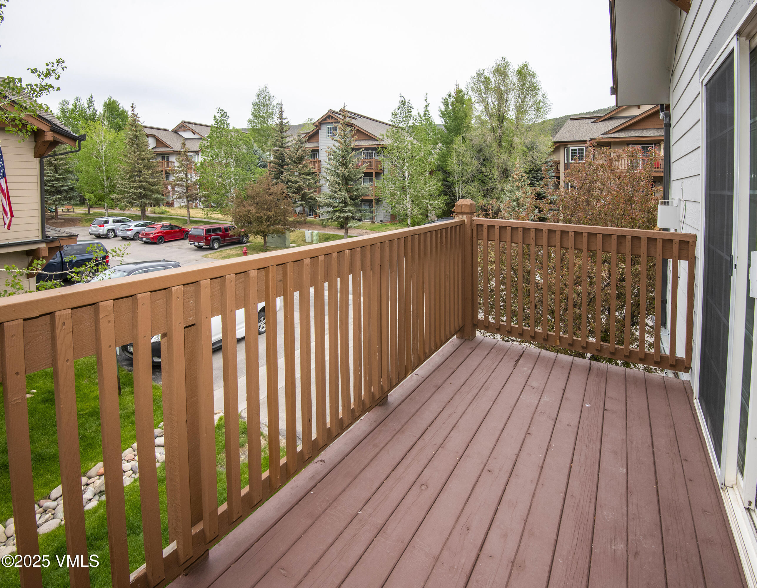 1404 Crazy Horse Circle, 1404