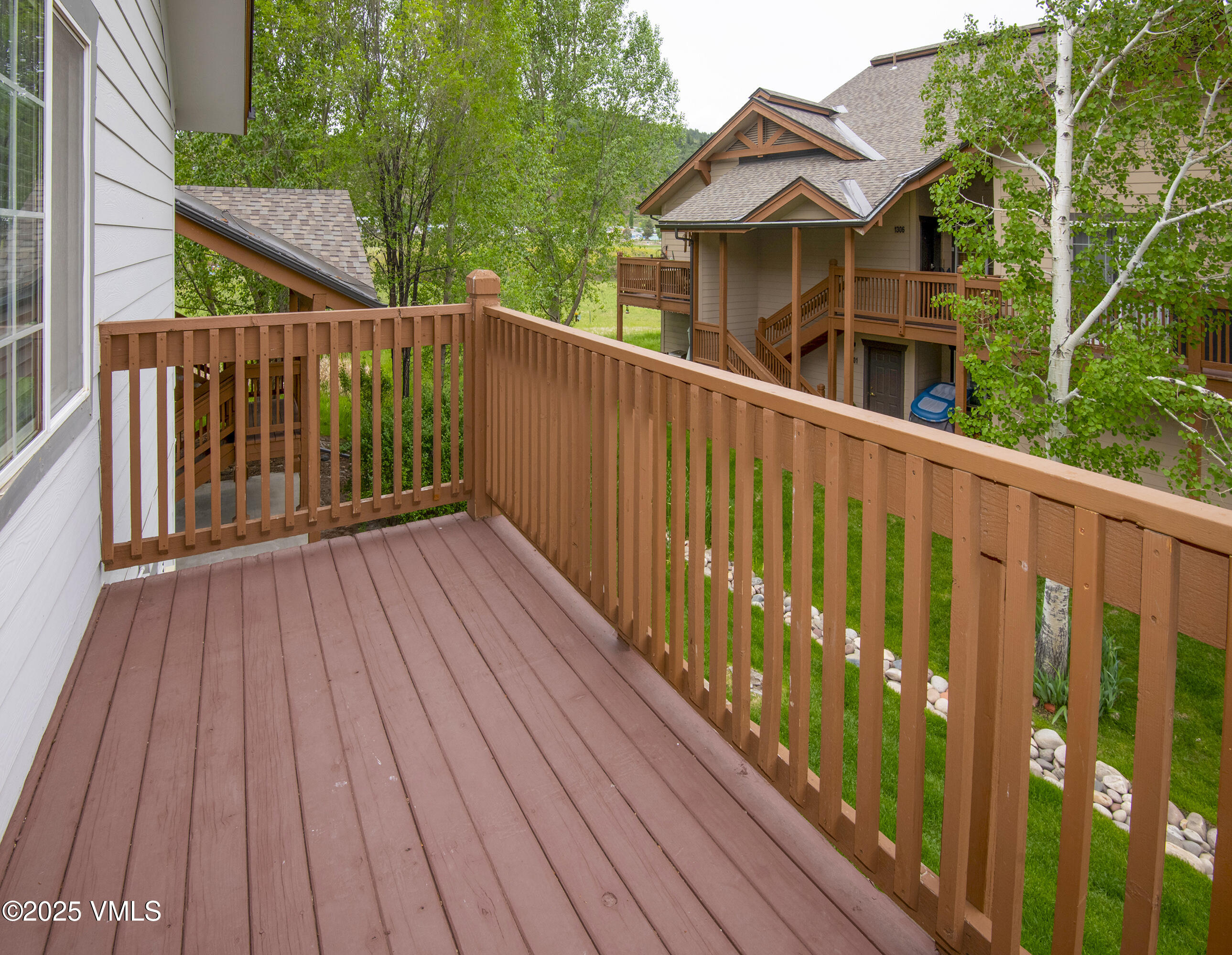 1404 Crazy Horse Circle, 1404