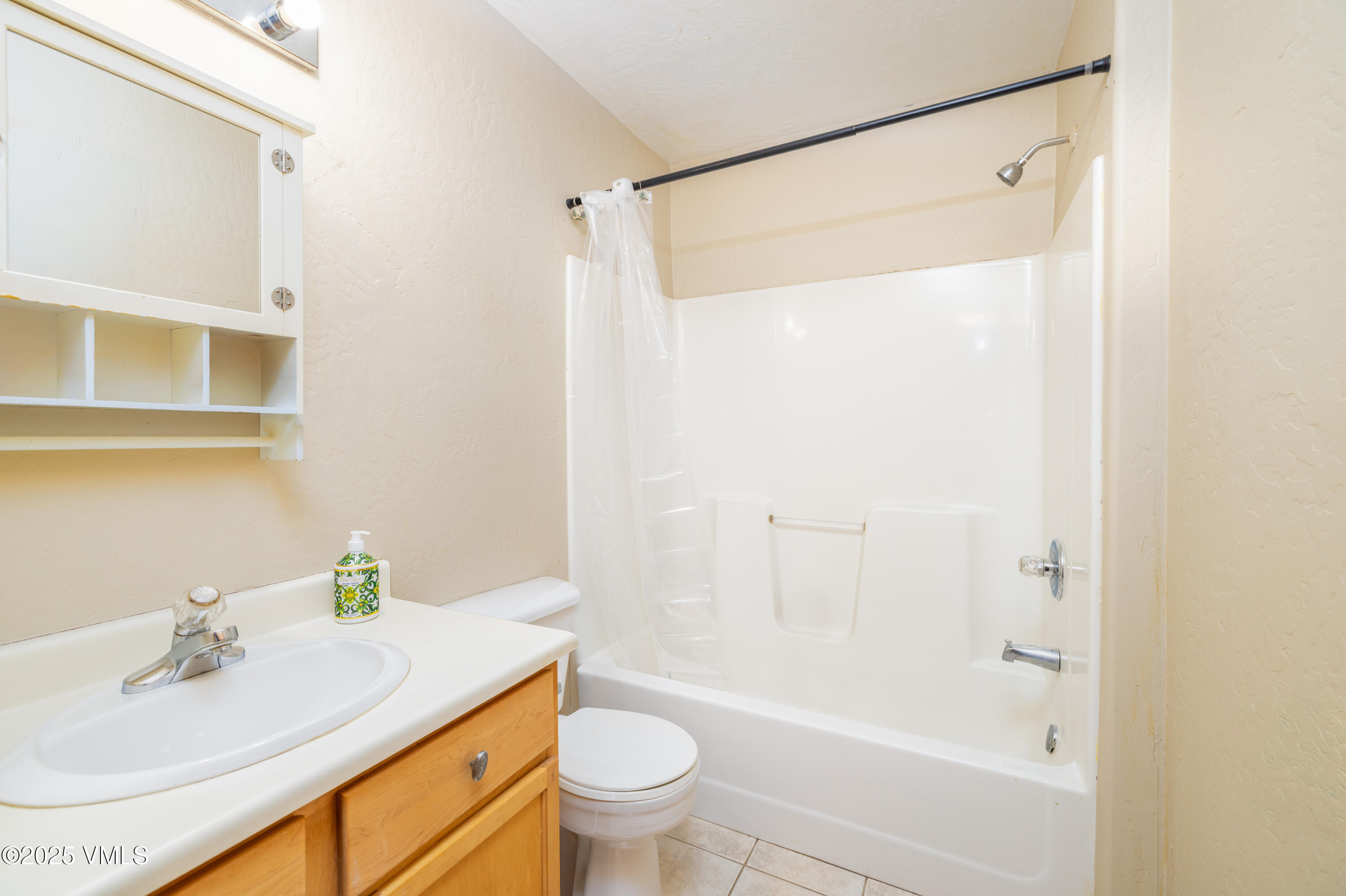 108-3 Quail Circle 3