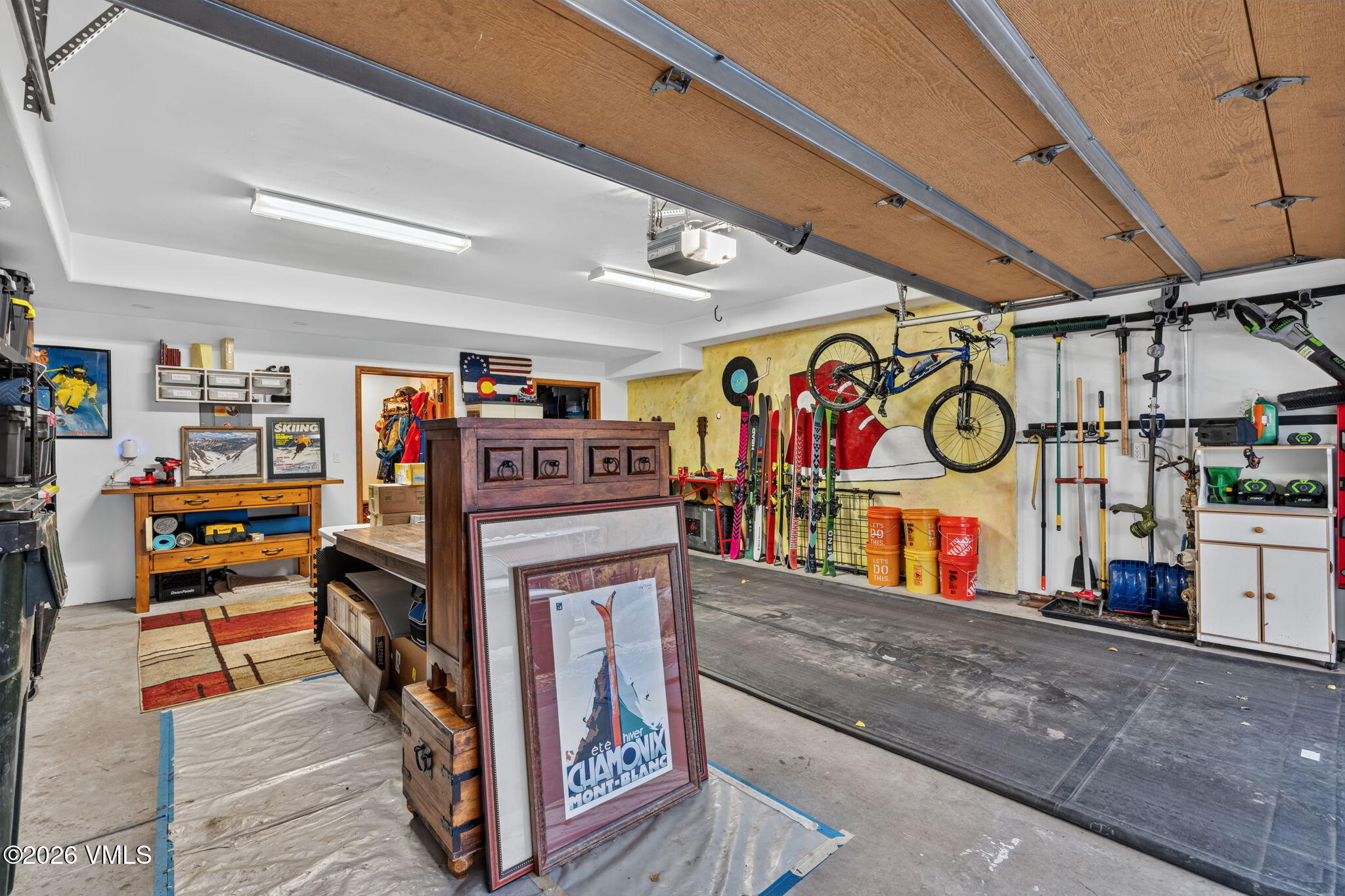 110 N Taylor Street C1