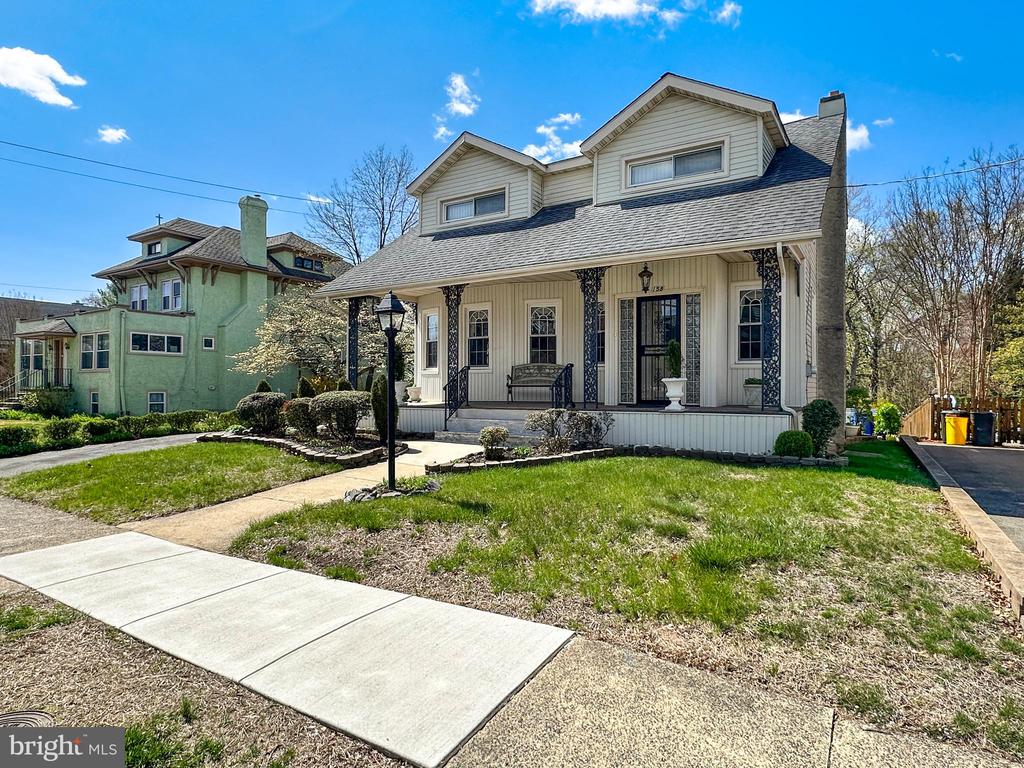 158 Wyoming Ave