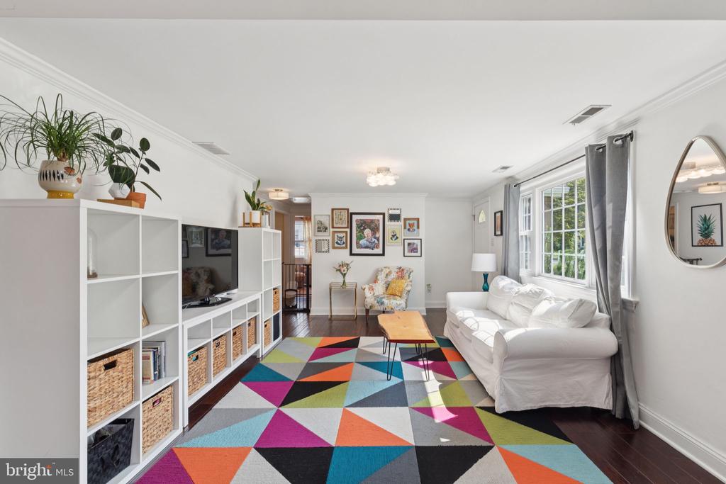 309 WOODLAND AVENUE