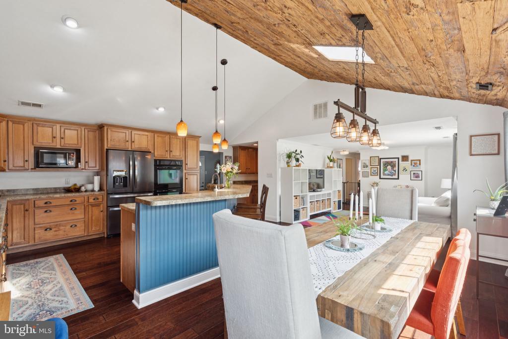 309 WOODLAND AVENUE
