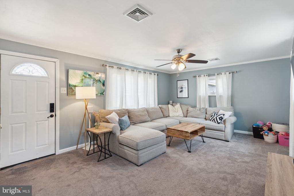 309 WOODLAND AVENUE
