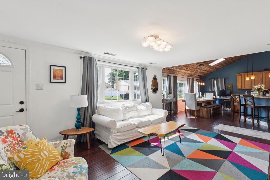 309 WOODLAND AVENUE