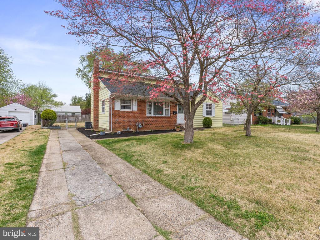 39 NEWELL AVENUE