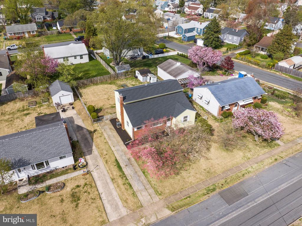 39 NEWELL AVENUE