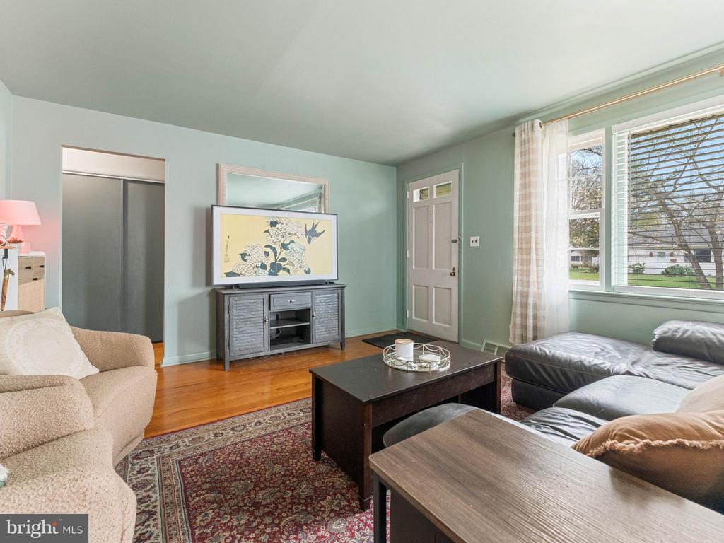 39 NEWELL AVENUE