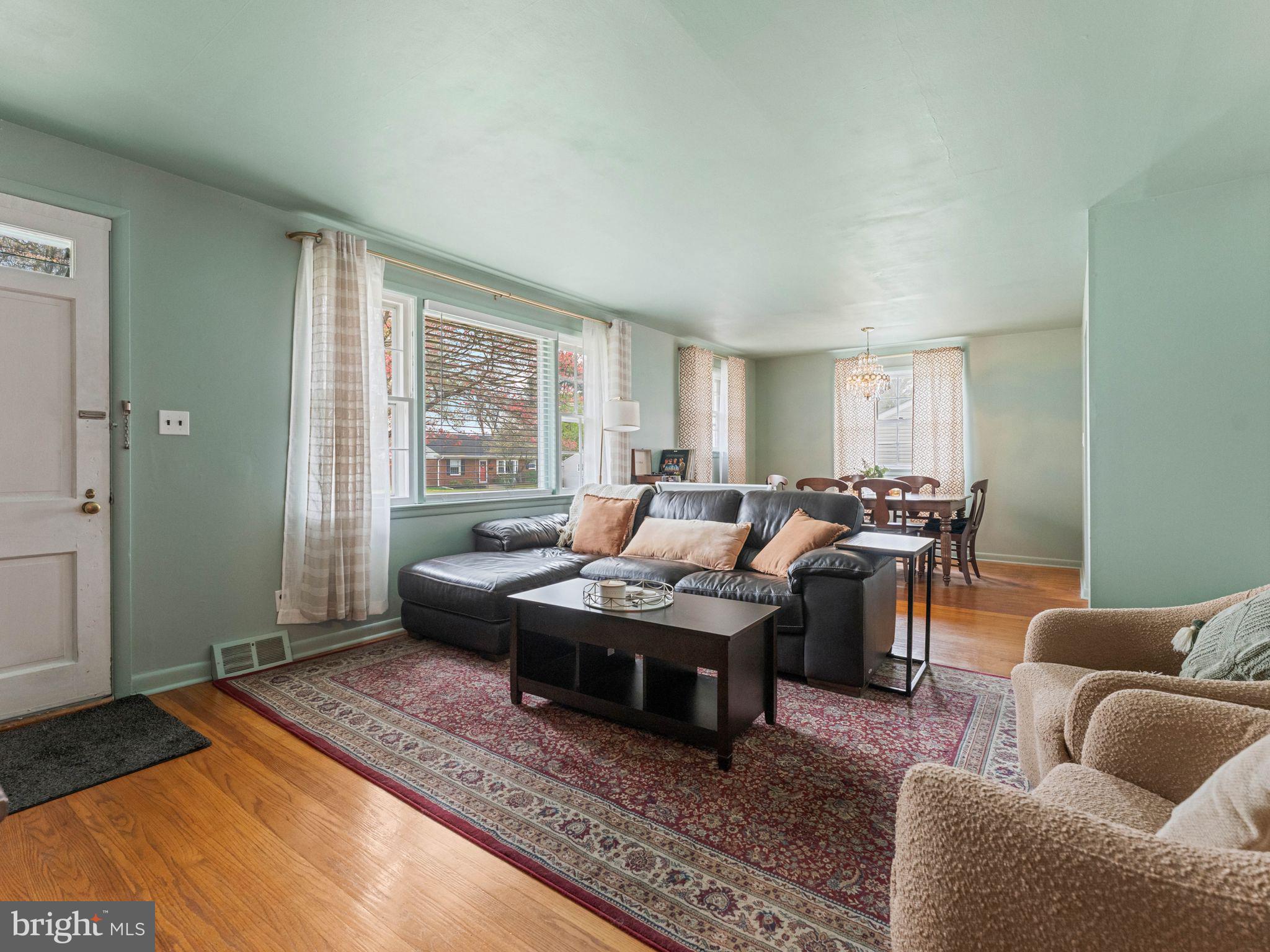 39 NEWELL AVENUE