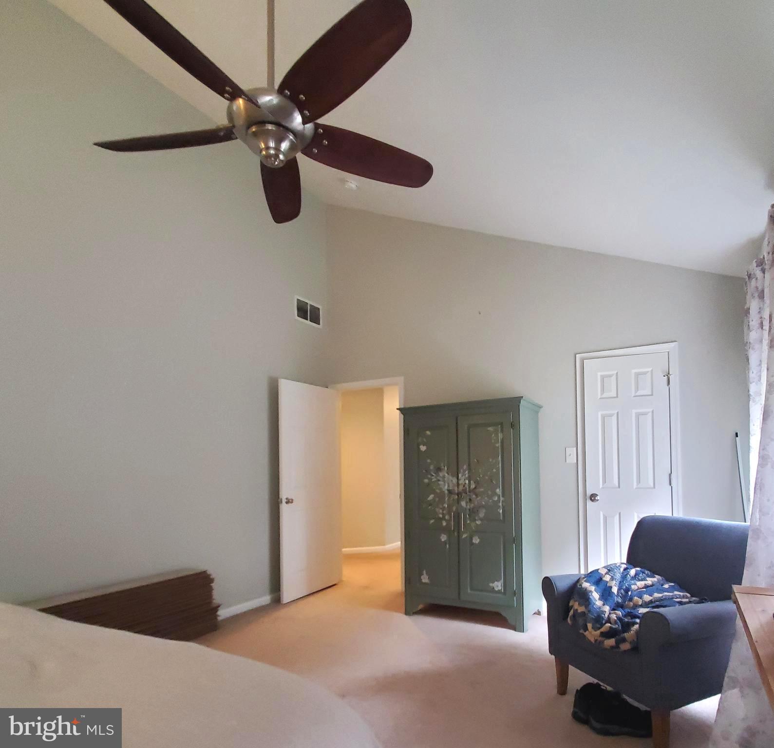 2 Helen Lois Ct