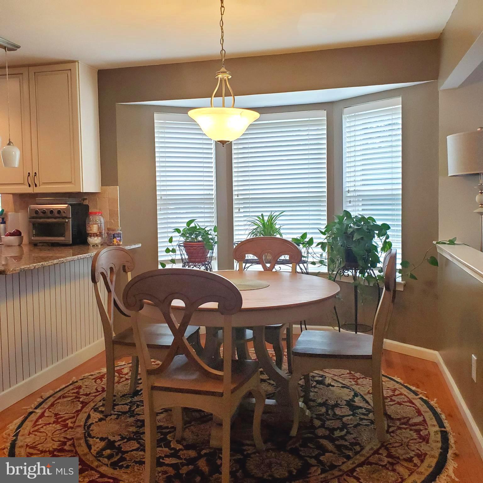 2 Helen Lois Ct