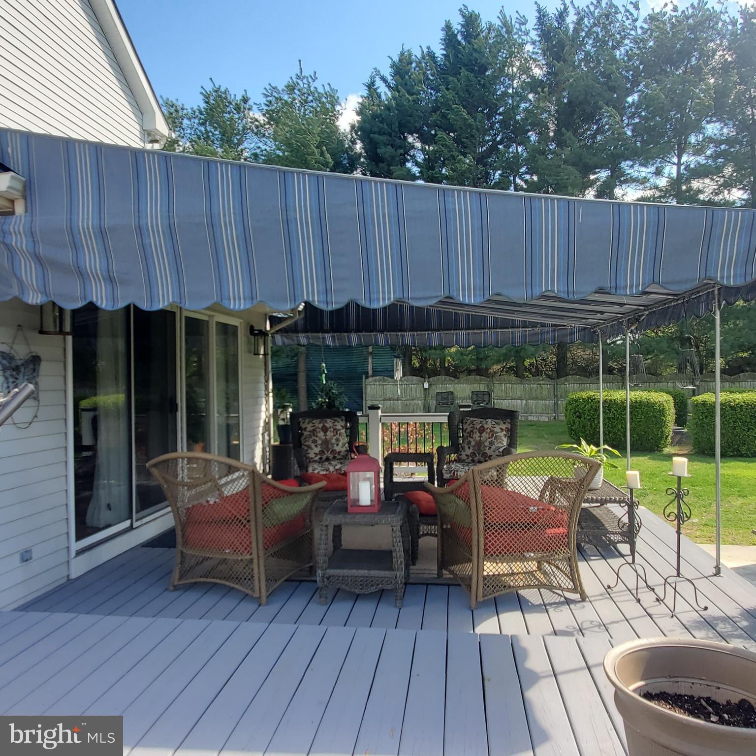 2 Helen Lois Ct