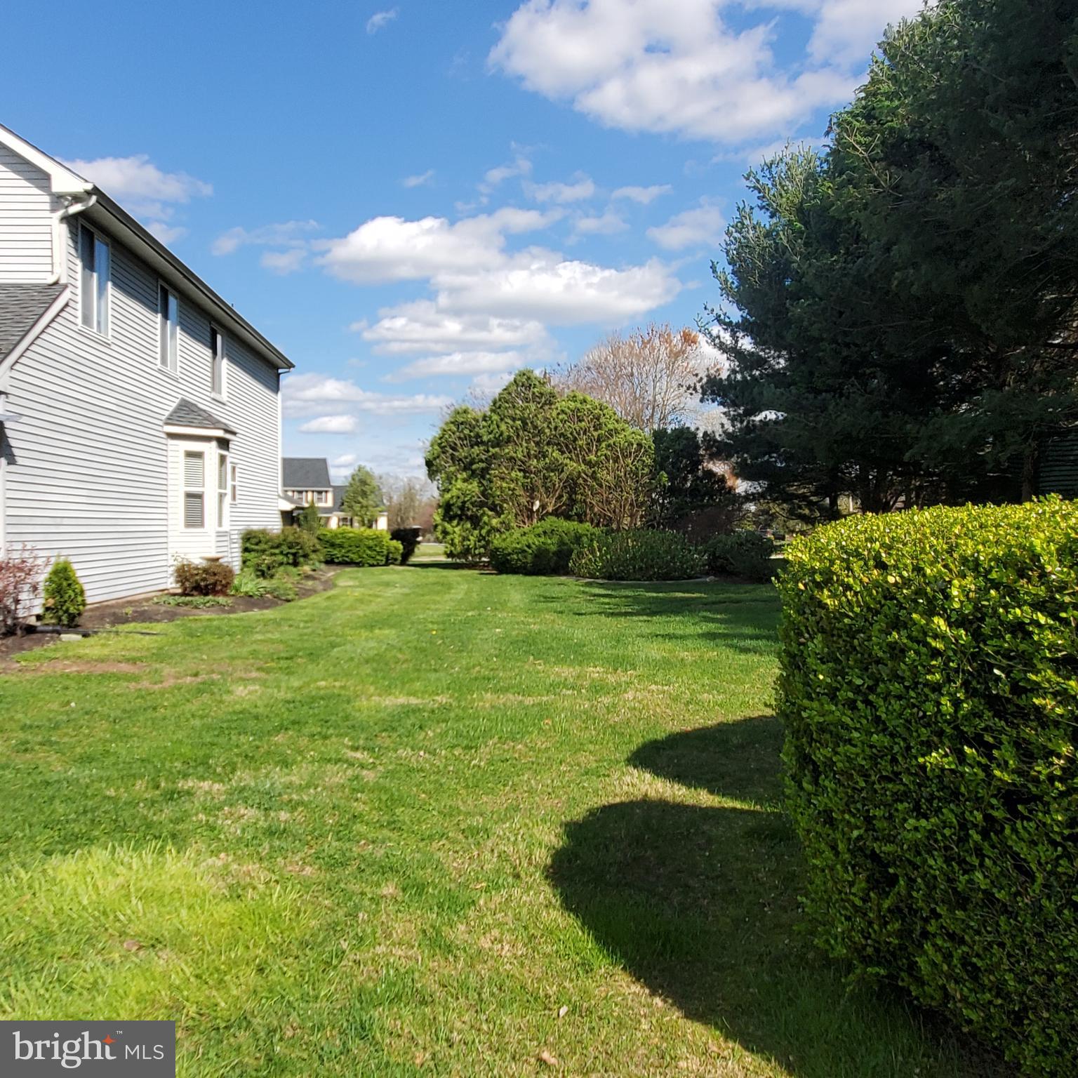 2 Helen Lois Ct