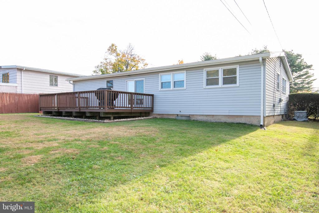 376 NEWTOWN ROAD