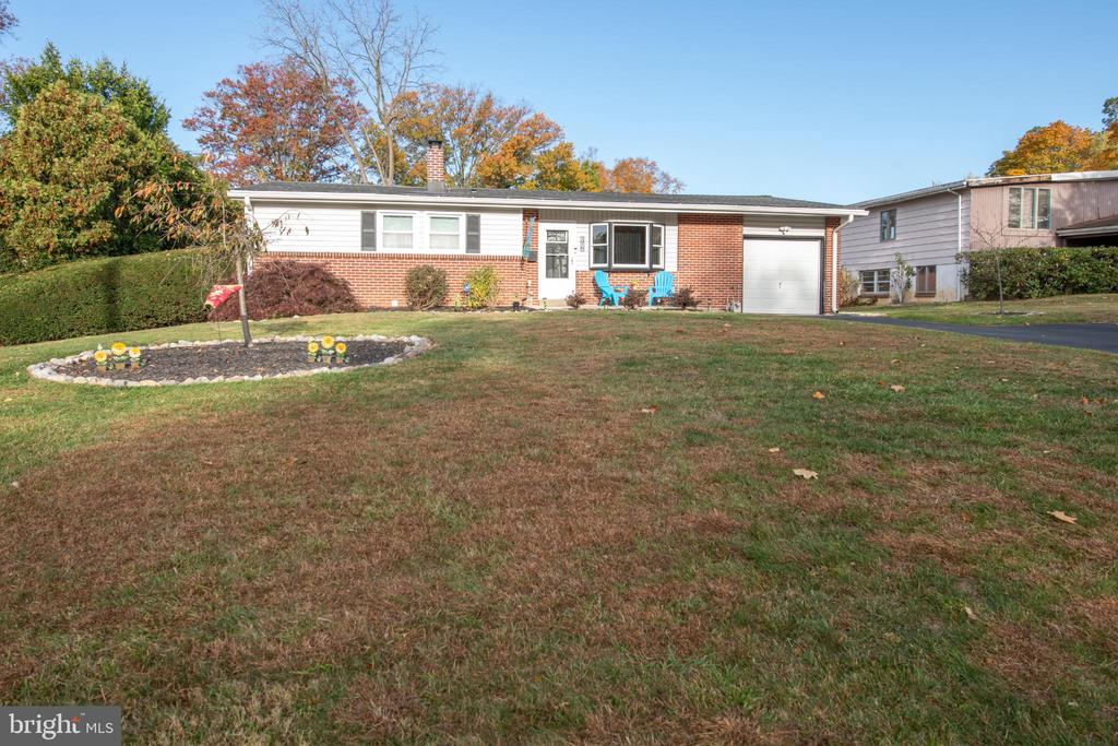 376 NEWTOWN ROAD