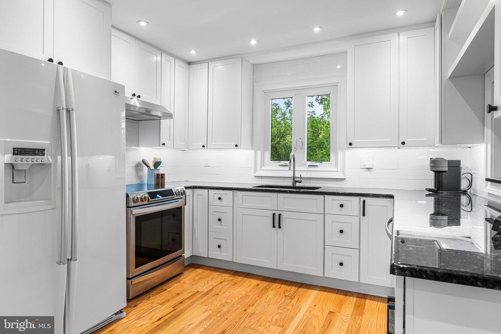14 BRIGHTON PLACE