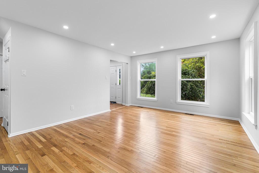 14 BRIGHTON PLACE