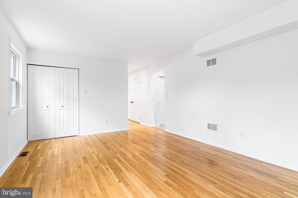 14 BRIGHTON PLACE