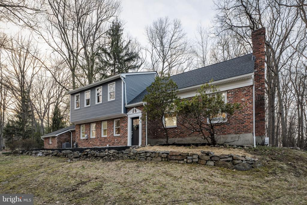 1760 FORGE MOUNTAIN DRIVE
