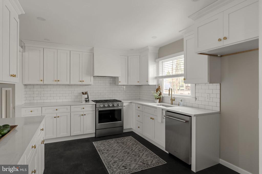 1760 FORGE MOUNTAIN DRIVE