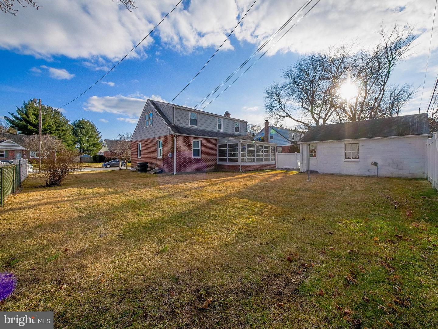 438 Barker Rd