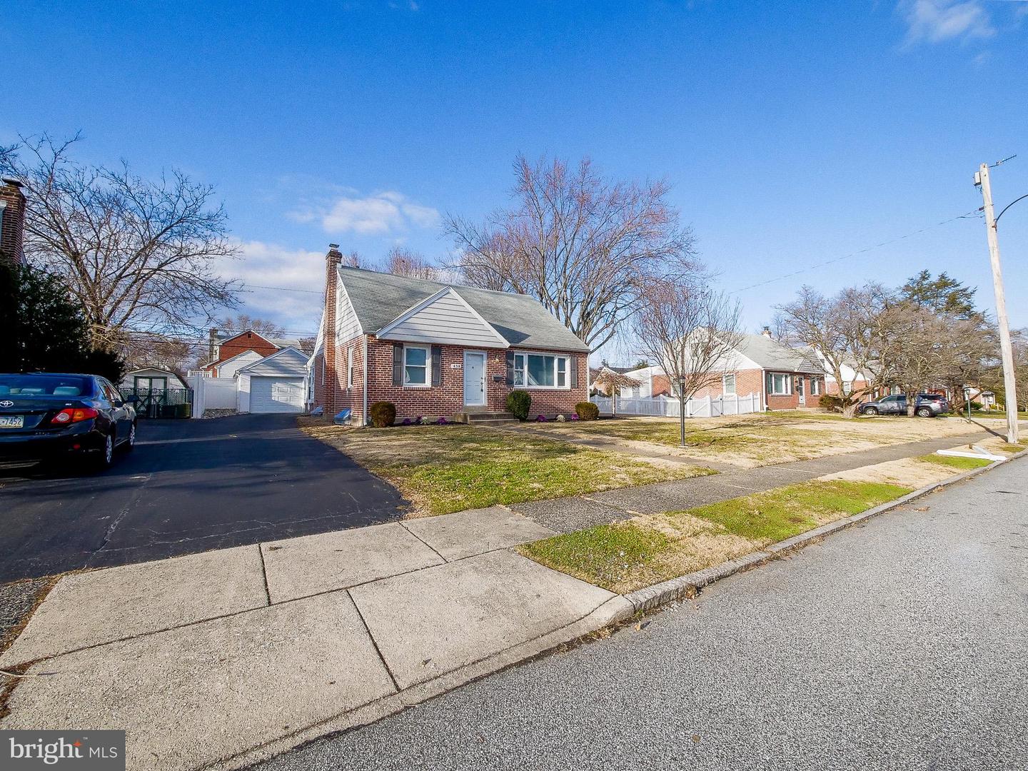 438 Barker Rd