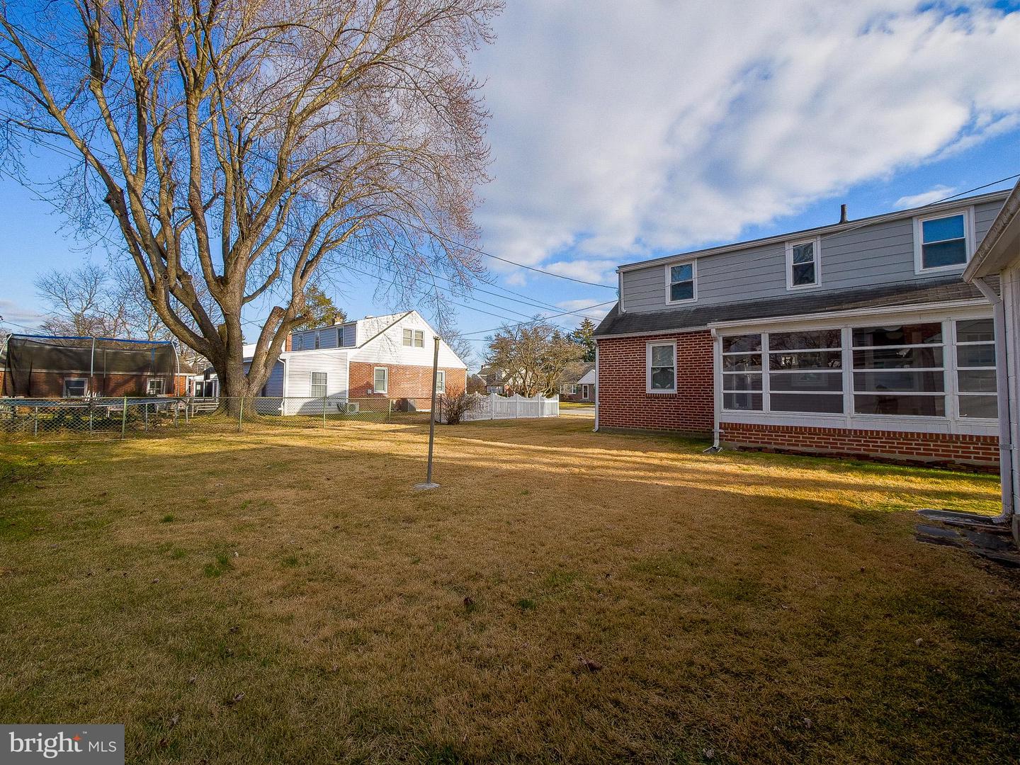 438 Barker Rd