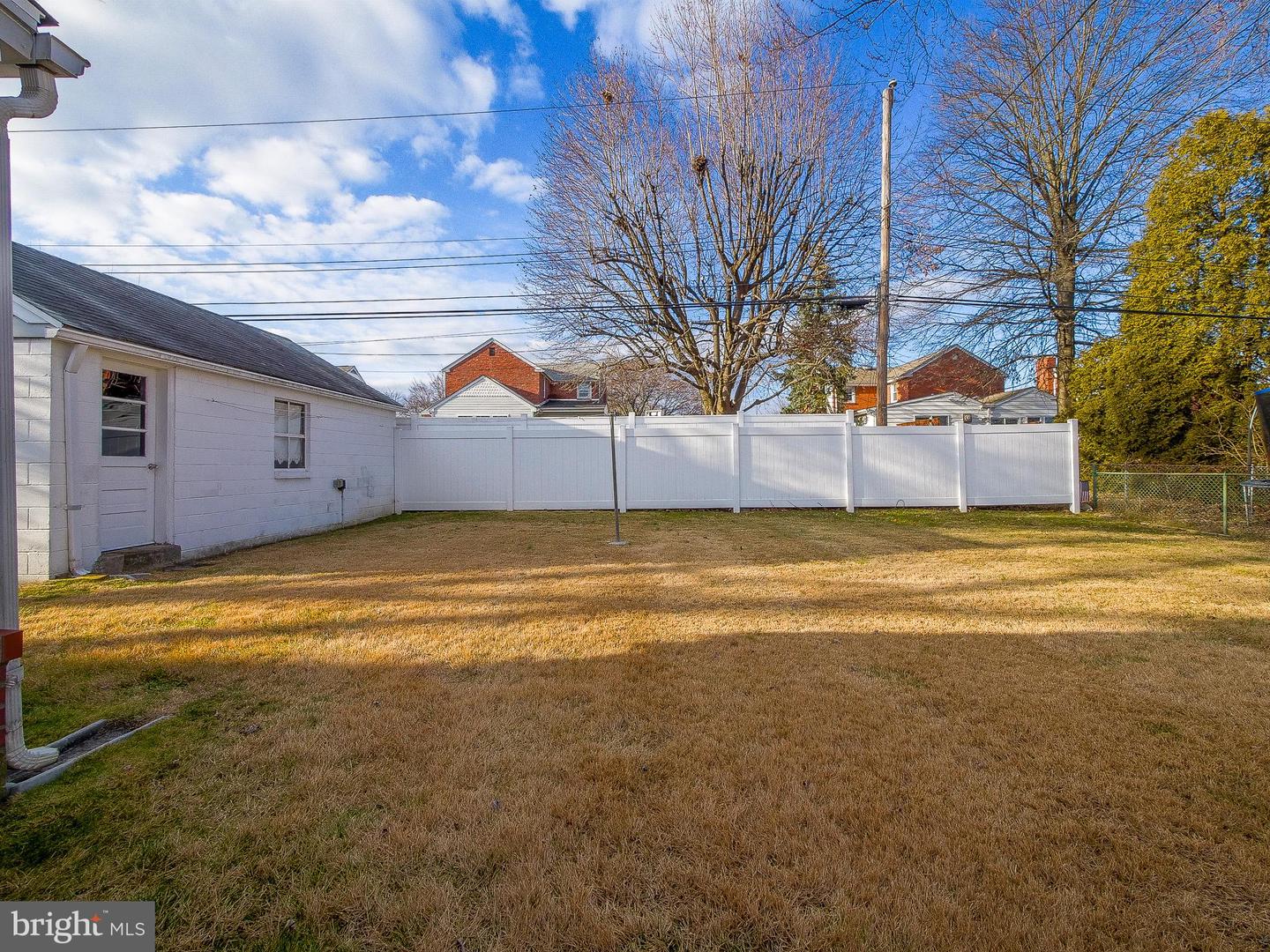 438 Barker Rd