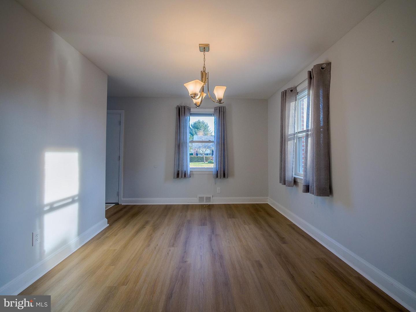 438 Barker Rd