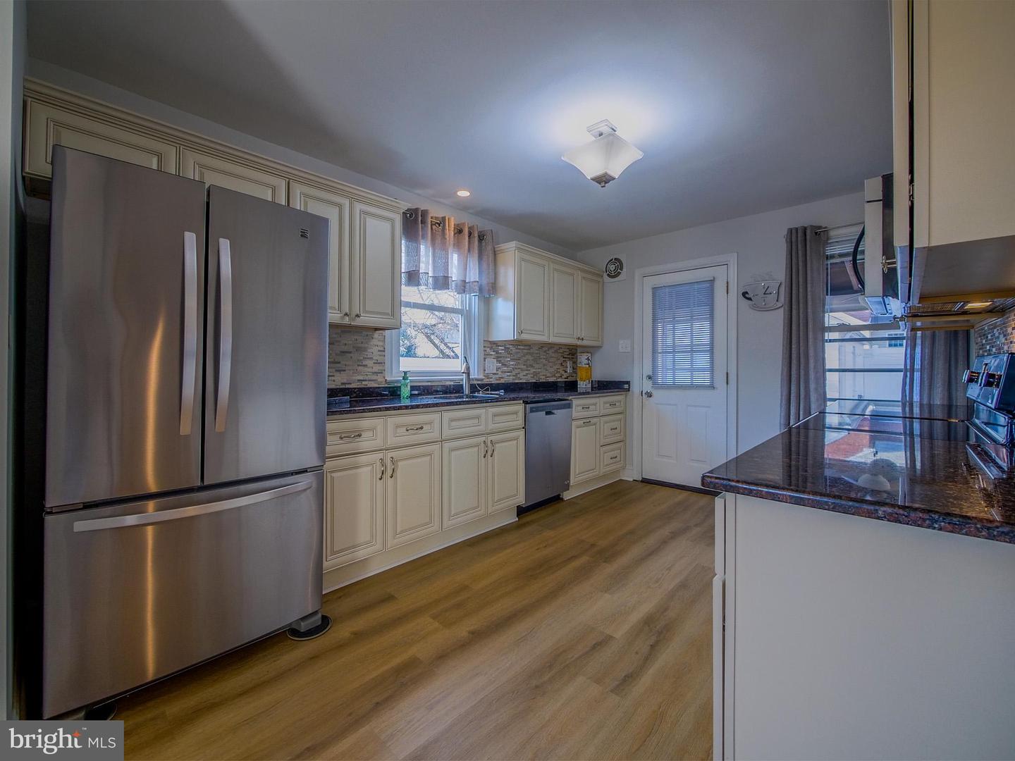 438 Barker Rd