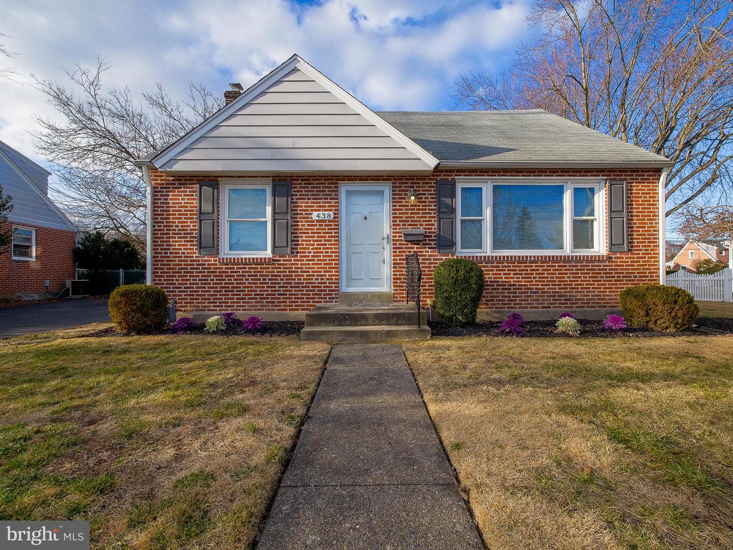 438 Barker Rd