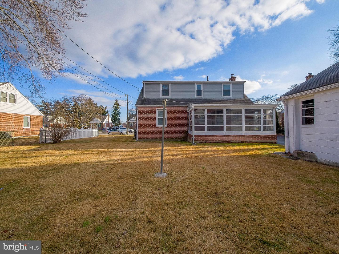 438 Barker Rd