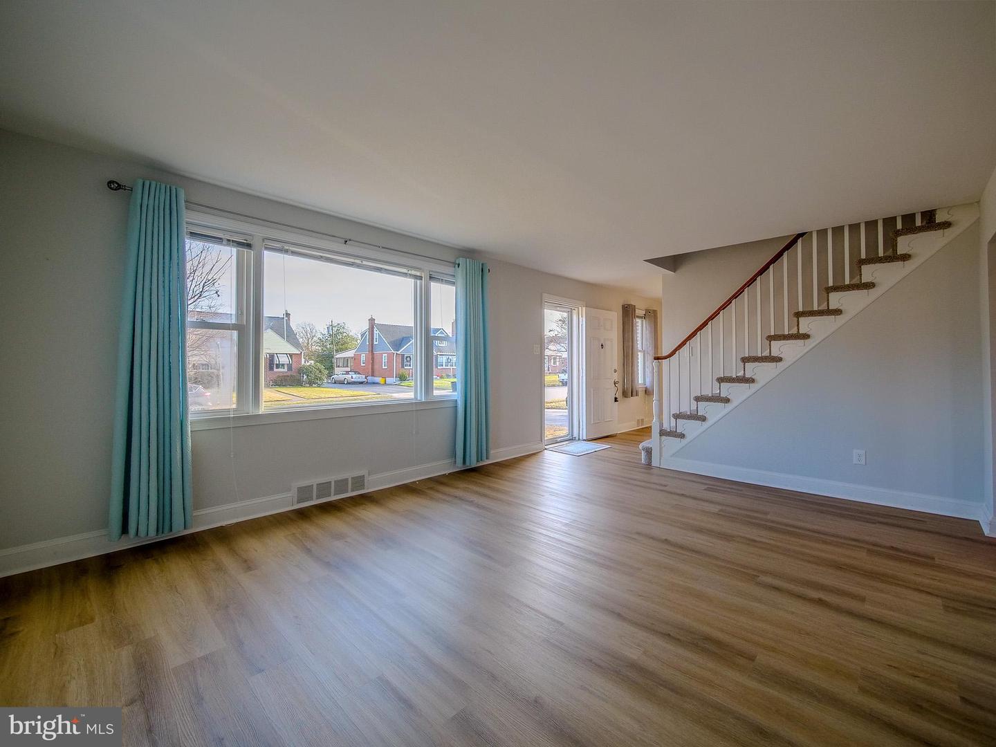 438 Barker Rd