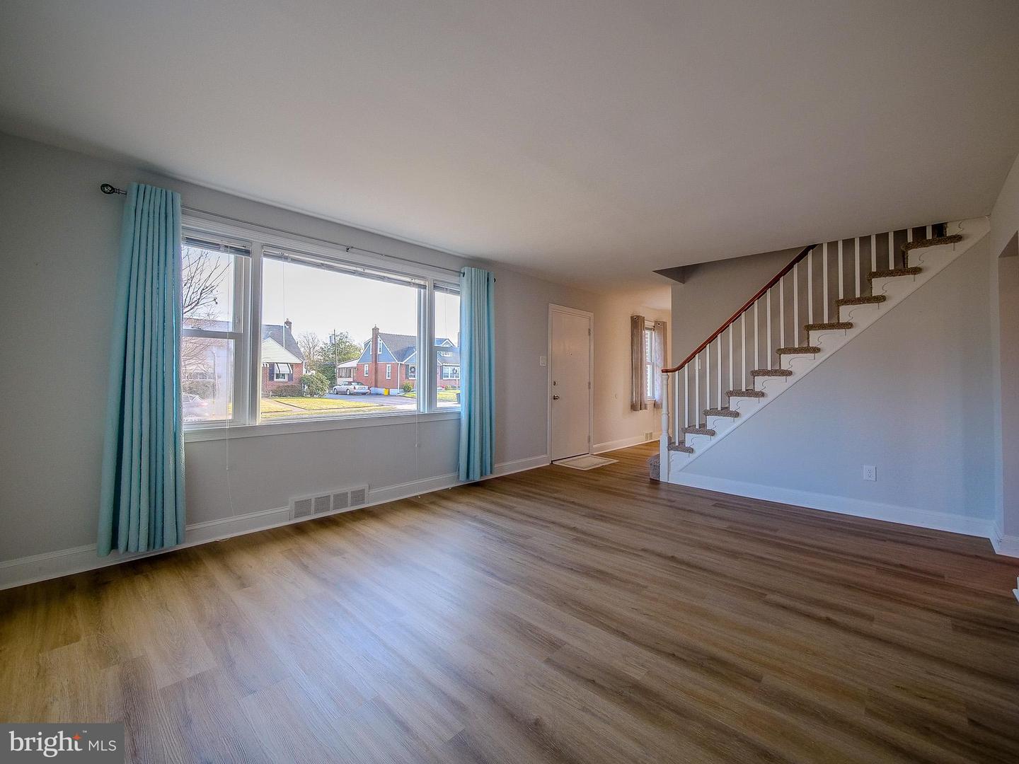 438 Barker Rd