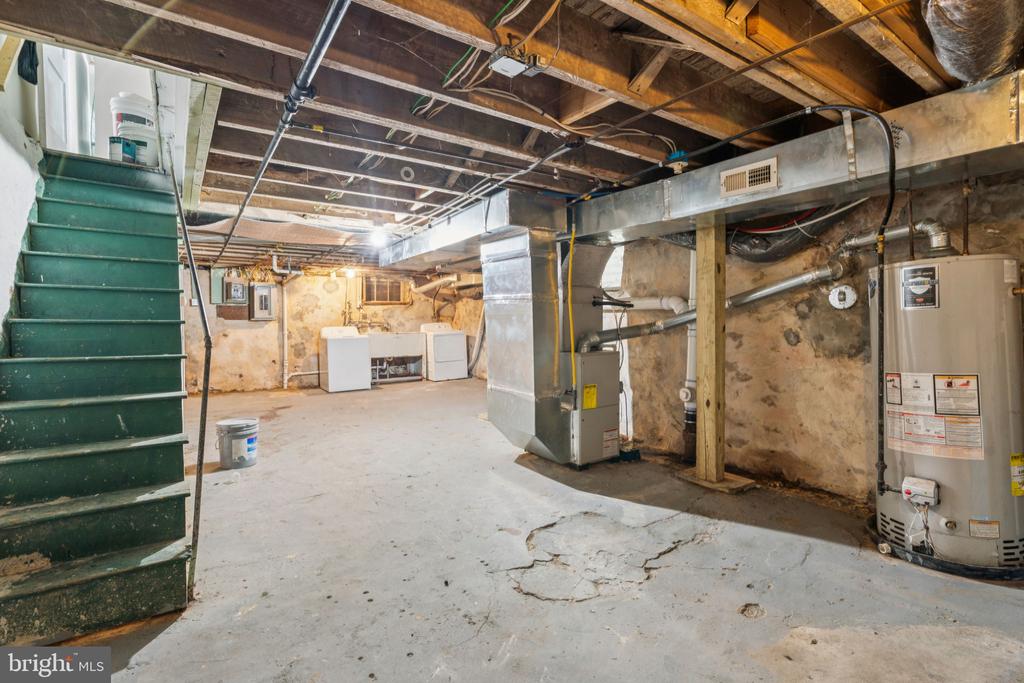 3827 MARSHALL RD.
