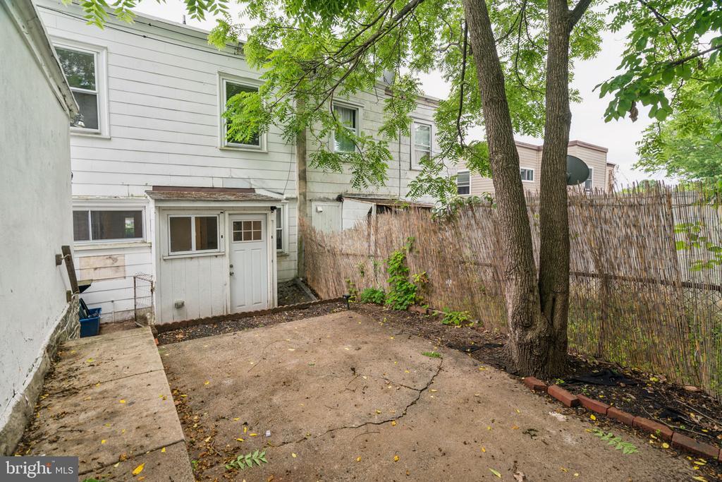 3827 MARSHALL RD.