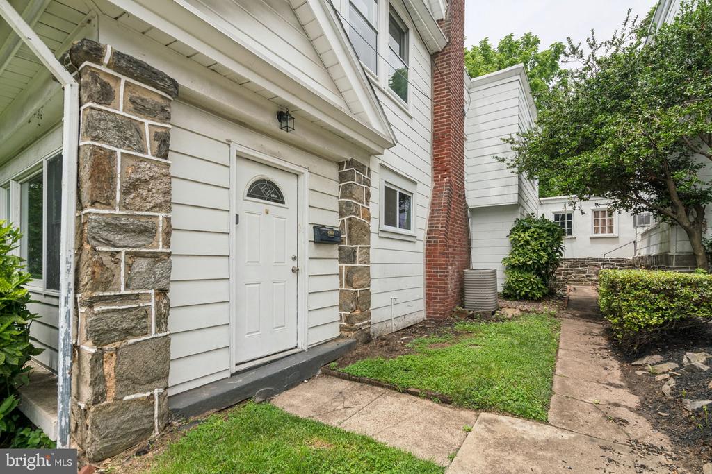 3827 MARSHALL RD.